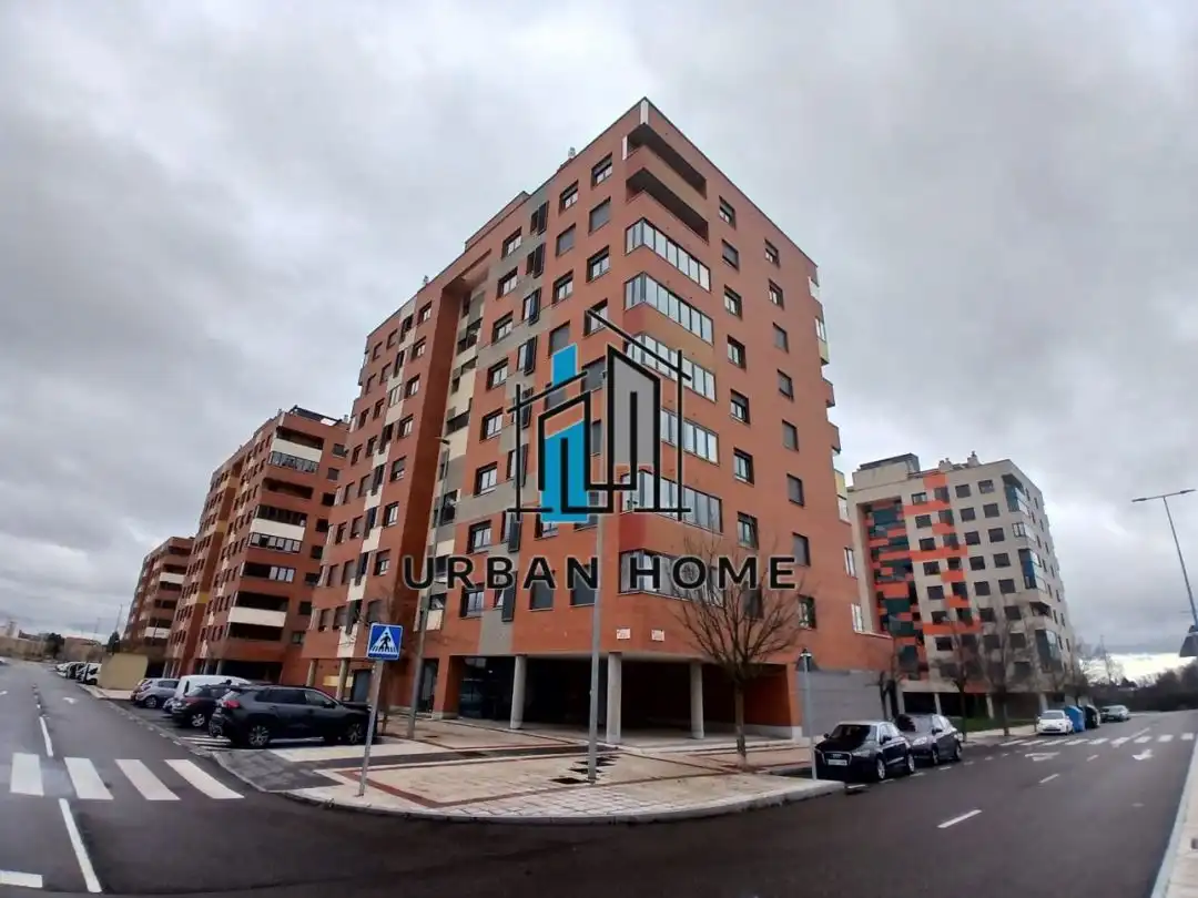Piso en venta en María Moliner, Armunia