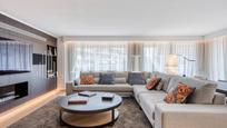 Living room of Flat to rent in  Barcelona Capital  with Air Conditioner, Heating and Terrace