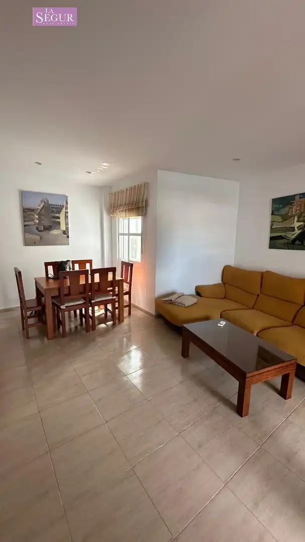 Living room of Flat for sale in Conil de la Frontera  with Terrace, Furnished and Community pool