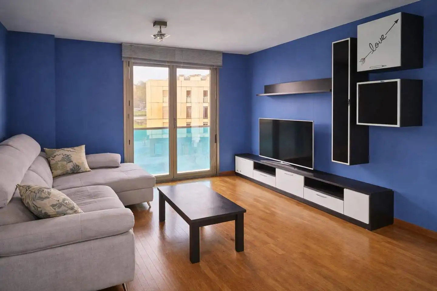 Sala de estar de Piso en venta en Gijón  con Calefacción, Trastero y Amueblado