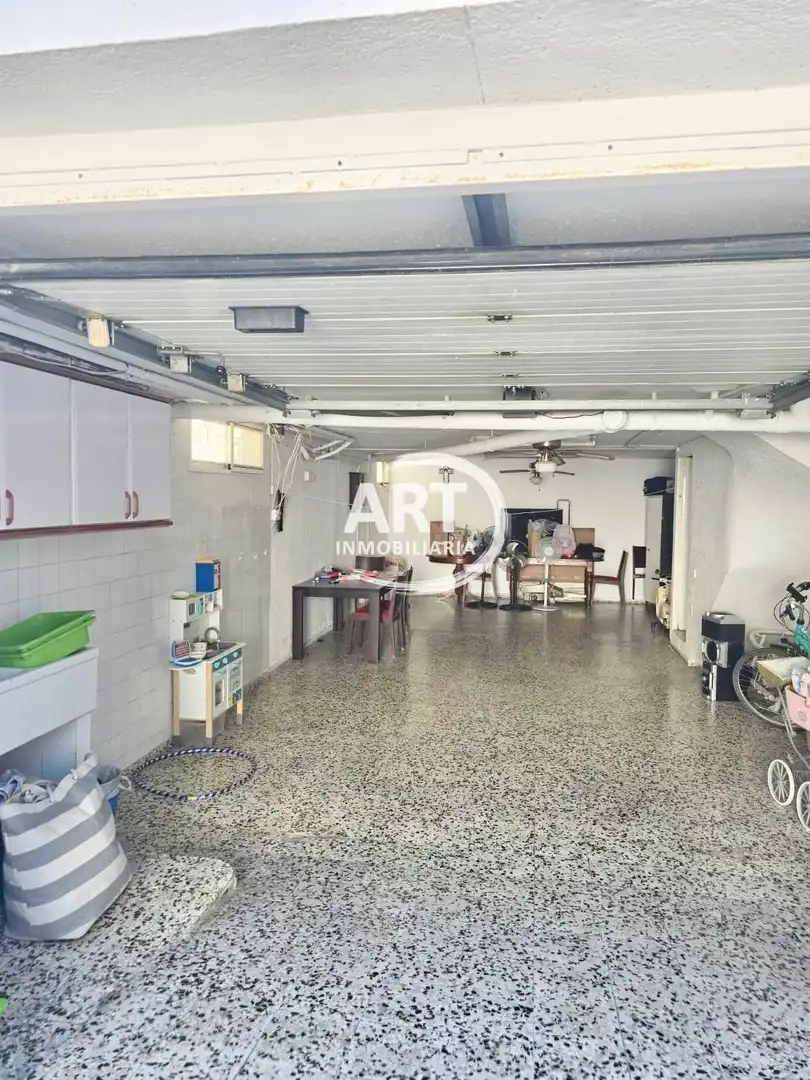 Einfamilien-Reihenhaus zur Miete in Godella mit Klimaanlage, Heizung und Terrasse