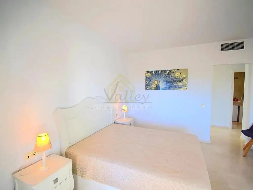 Piso con piscina en venta en La Alcaidesa, imagen 12