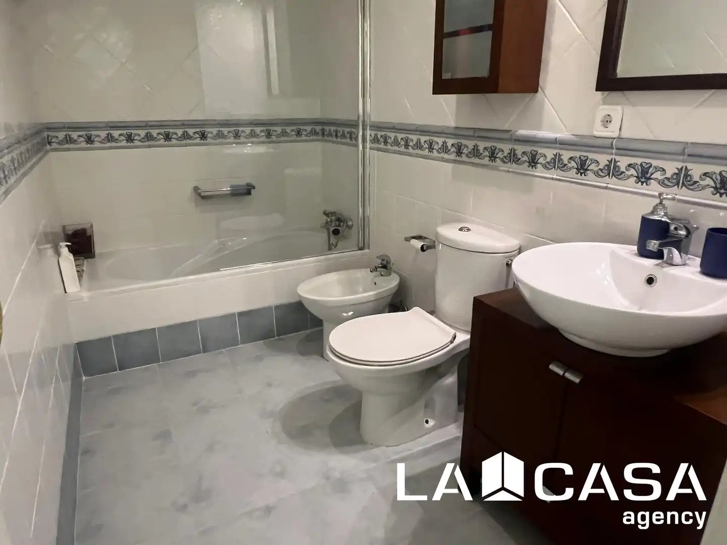 Baño de Casa adosada de alquiler en Dos Hermanas con Terraza