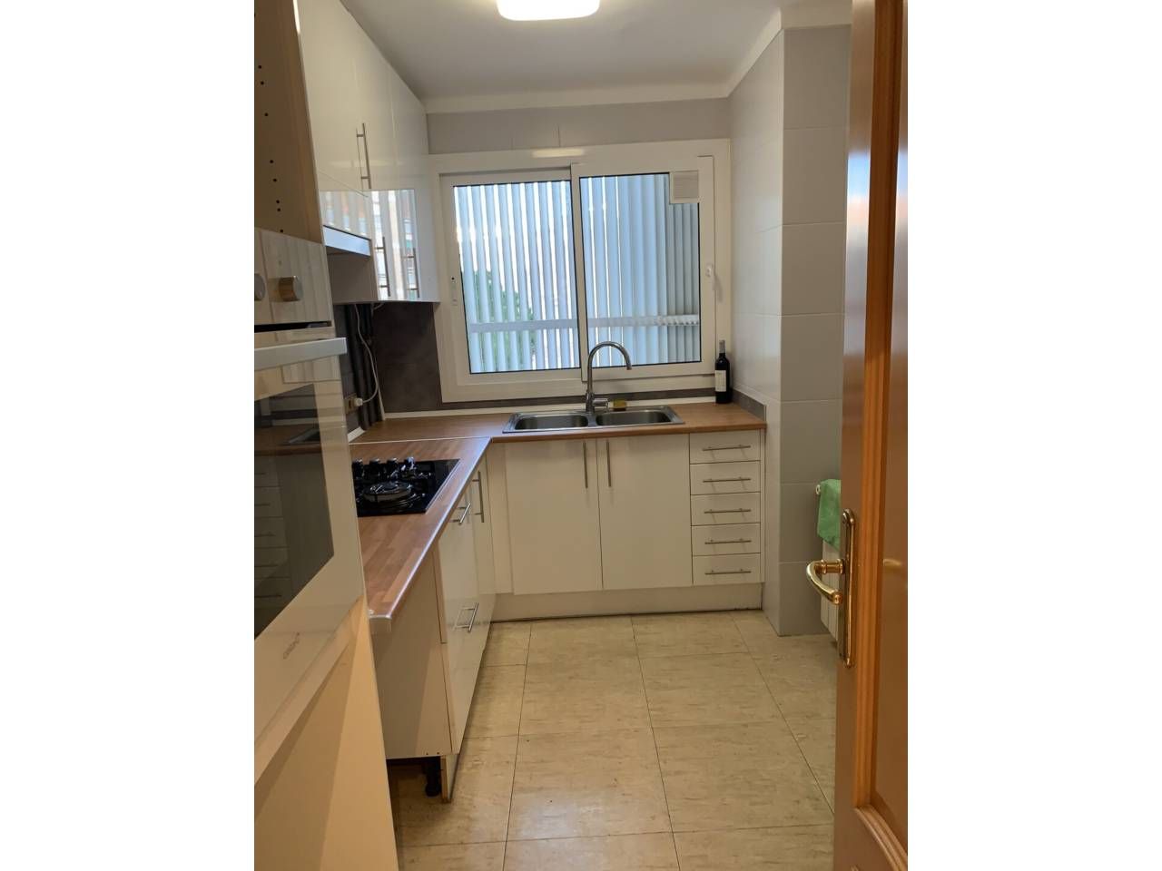 Kitchen of Flat to rent in Terrassa