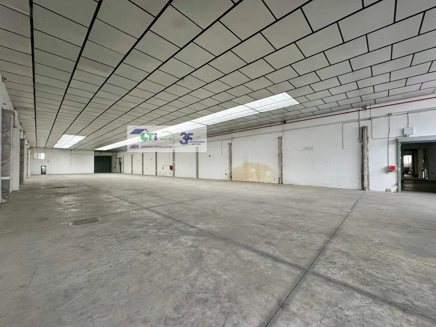 Nau industrial de lloguer en Zaragoza