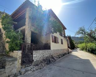 Vista exterior de Casa o xalet en venda en Beceite amb Calefacció, Terrassa i Moblat