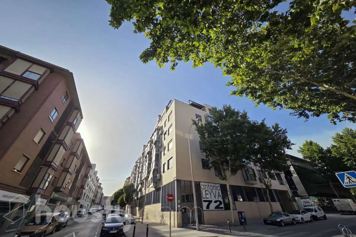 Exterior view of Flat for rent in Madrid  with Air Conditioner, Heating and Storage room