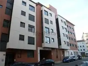 Vista exterior de Pis en venda en Burgos amb Calefacció, Terrassa i Traster