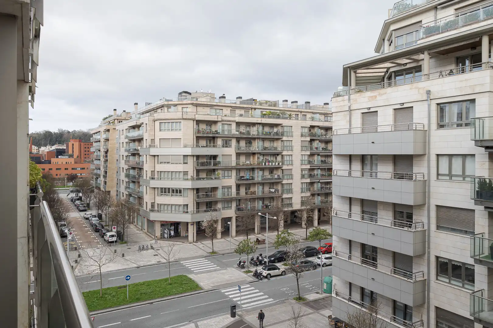 Außenansicht von Wohnung zum Verkauf in Donostia - San Sebastián  mit Heizung, Terrasse und Ofen