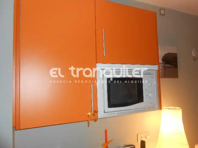 Küche von Wohnung zur Miete in Madrid mit Klimaanlage, Abstellraum und Möbliert