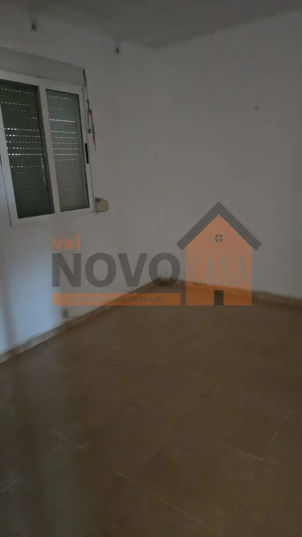 Bedroom of Flat for sale in Valencia