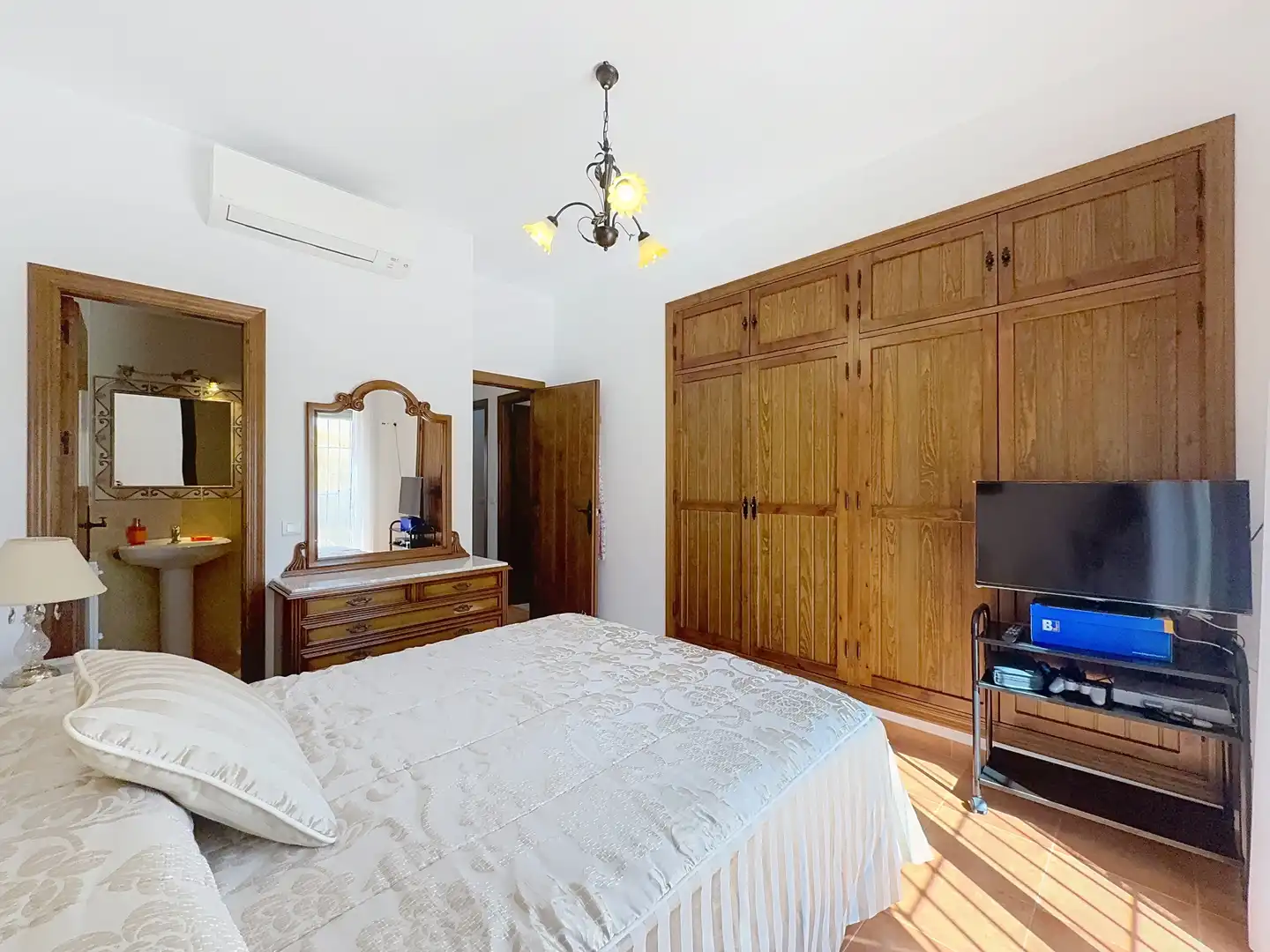 Habitación de Casa o chalet en venta en Casabermeja con Aire acondicionado, Terraza y Piscina
