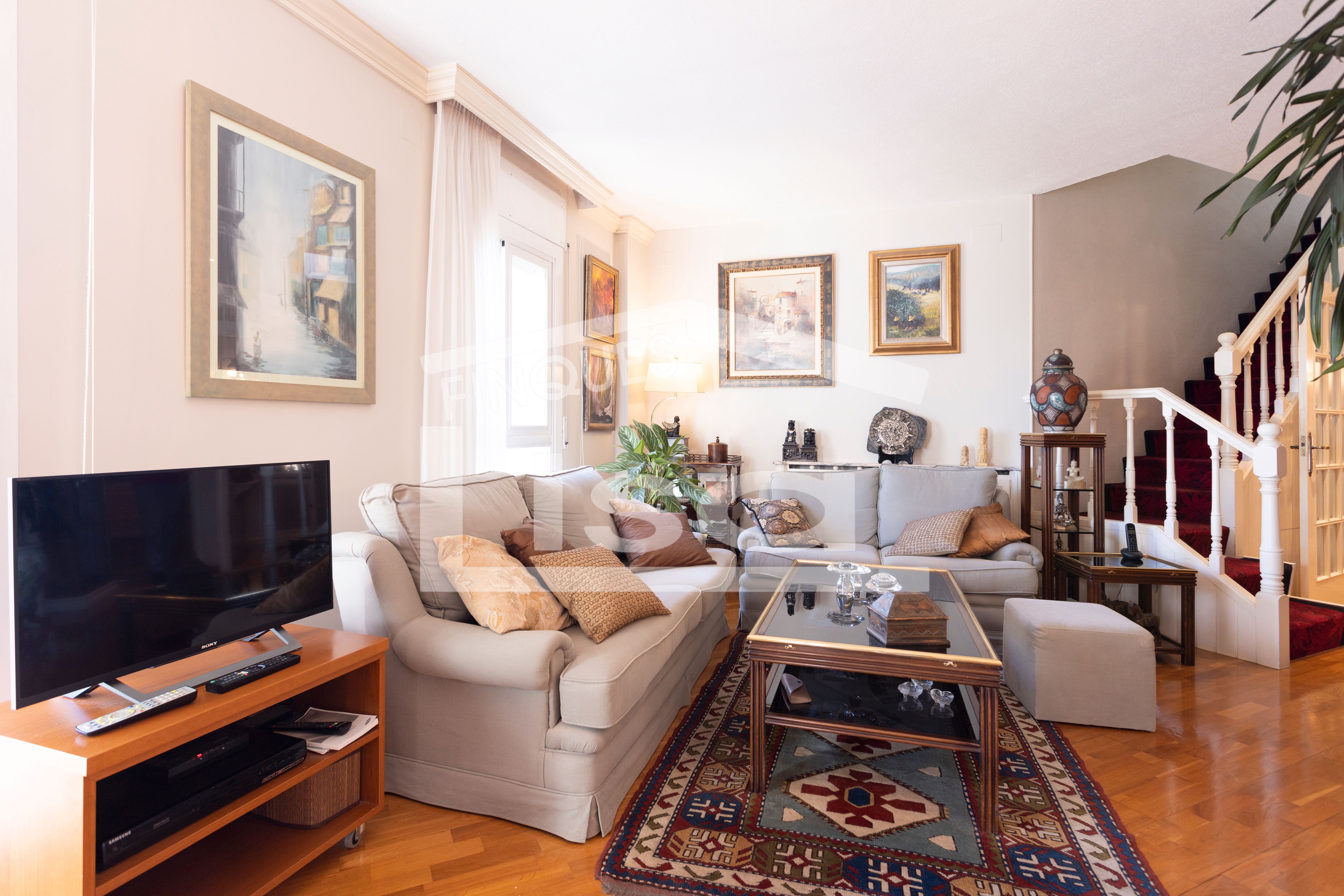 Sala de estar de Dúplex en venta en  Barcelona Capital con Aire acondicionado, Jardín privado y Terraza