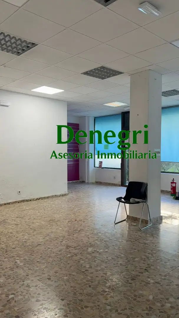 Local comercial de lloguer a Calle del Monte