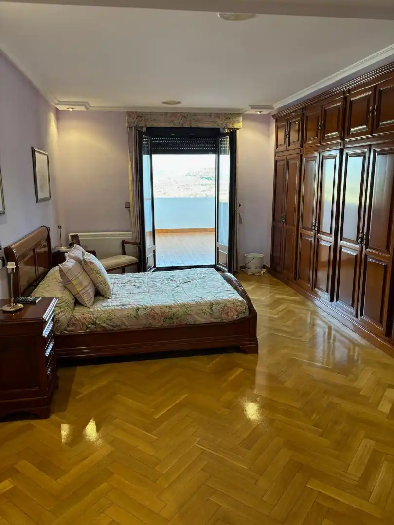Dormitori de Àtic en venda en Jaén amb Aire condicionat, Calefacció i Parquet