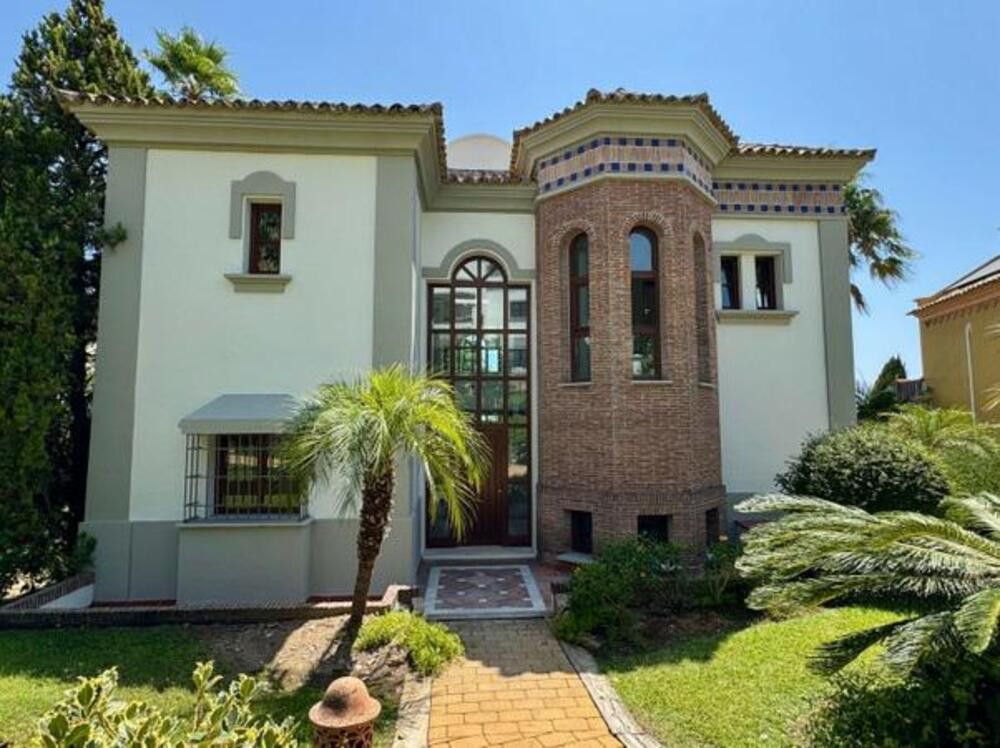 Vista exterior de Casa o xalet de lloguer en Marbella amb Aire condicionat, Terrassa i Traster