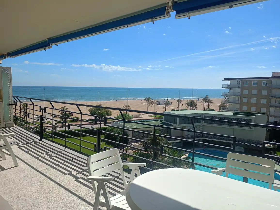 Terrassa de Apartament de lloguer en Gandia amb Aire condicionat, Terrassa i Moblat