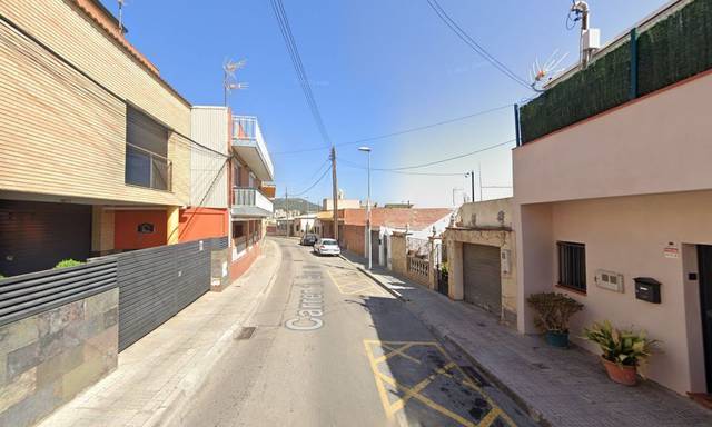 Casa adosada en Venta en Sant Vicenç Dels Horts