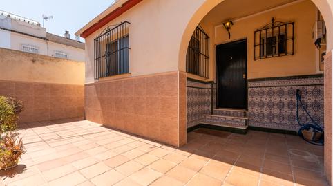 Foto 3 de Casa adosada en venta en Calle Carabela la Pinta, Condequinto, Montequinto