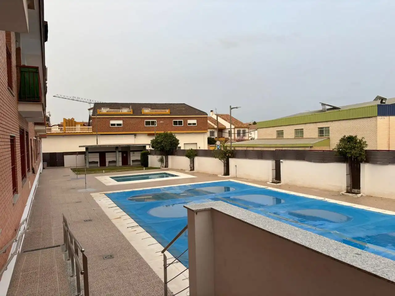 Schwimmbecken von Dachboden zum Verkauf in Churriana de la Vega mit Heizung, Terrasse und Gemeinschaftspool
