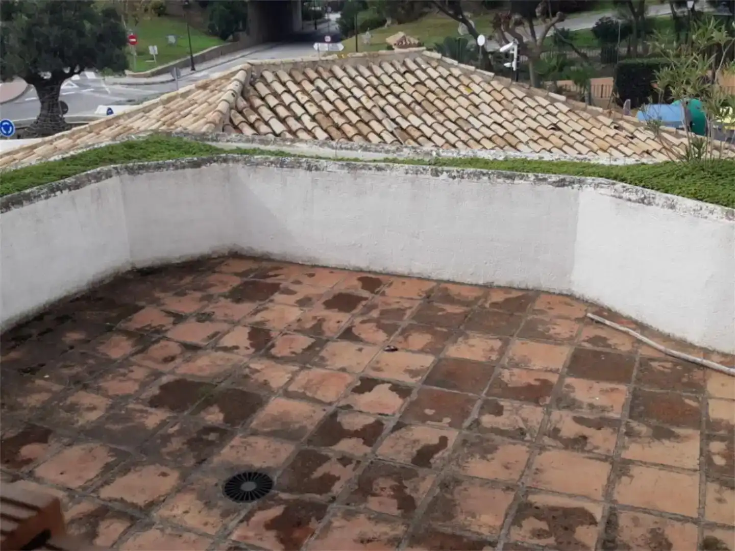 Terrasse von Fabrikhallen zur Miete in Casares