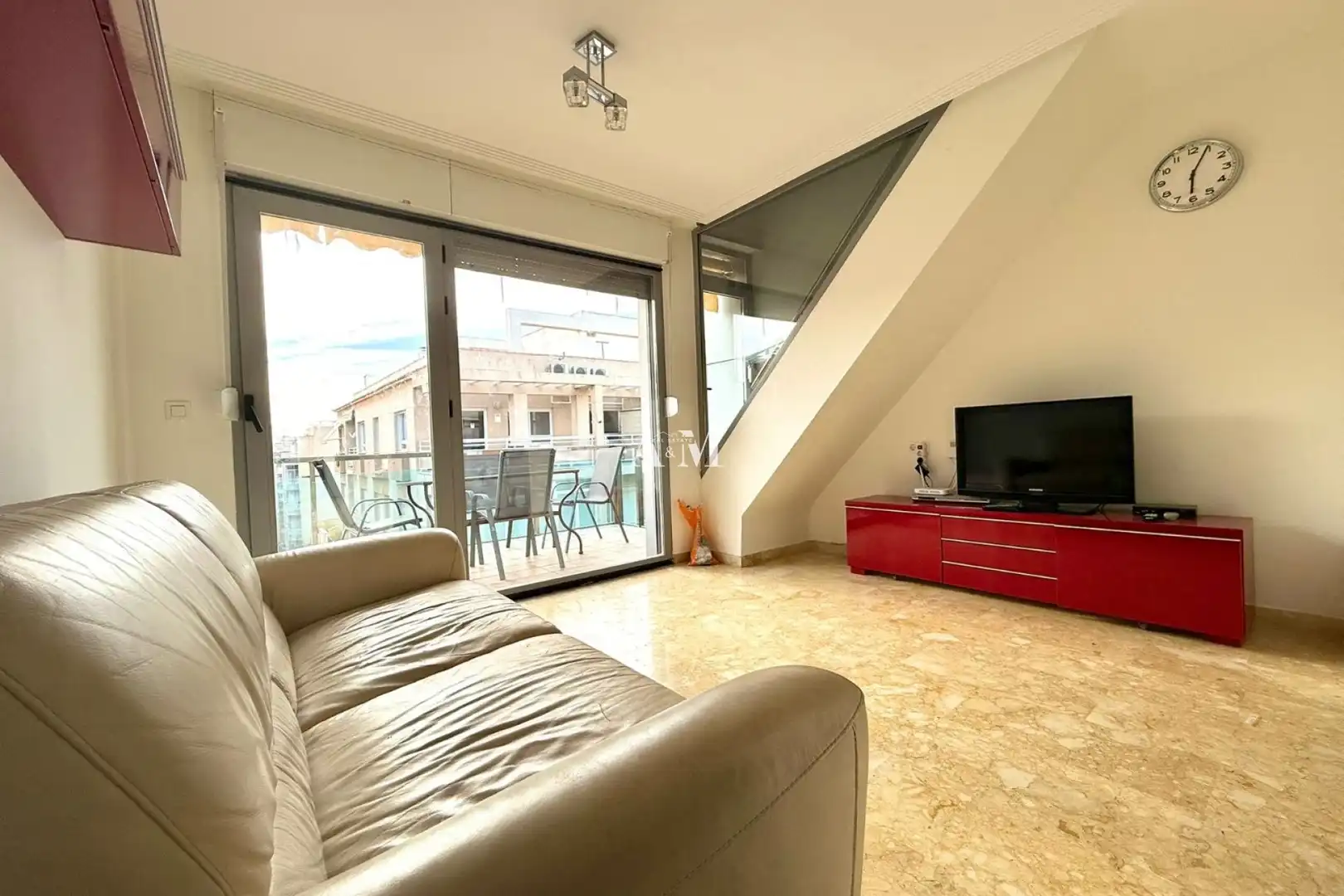 Living room of Flat for rent in Torrevieja  with Air Conditioner, Heating and Terrace