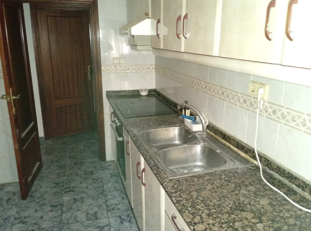 Flat for sale in Portada Alta - Pol. Crta. De Cártama