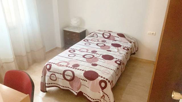 Piso en Alquiler en Calle Doctor Fernando Escobar, 4 en Plaza de Toros