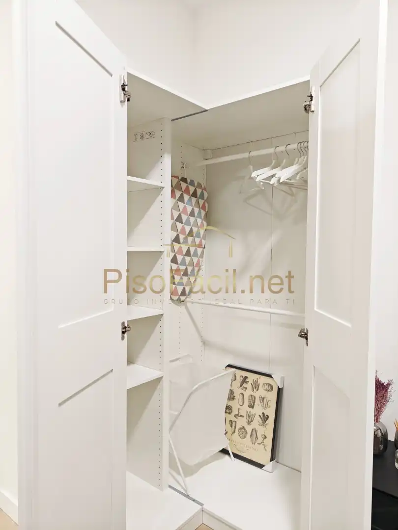 Habitación de Piso en venta en Madrid con Aire acondicionado, Calefacción y Amueblado
