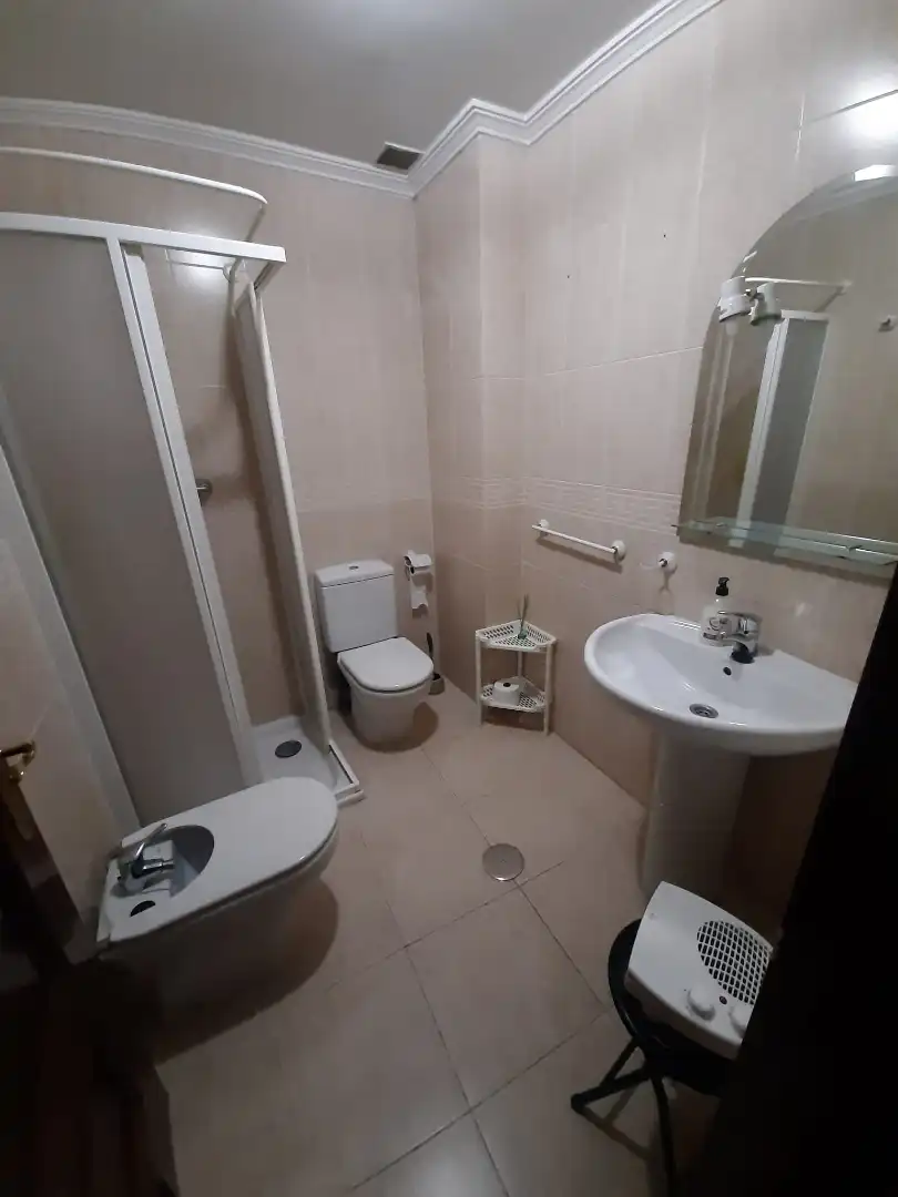 Baño de Apartamento de alquiler en Úbeda con Amueblado y Balcón