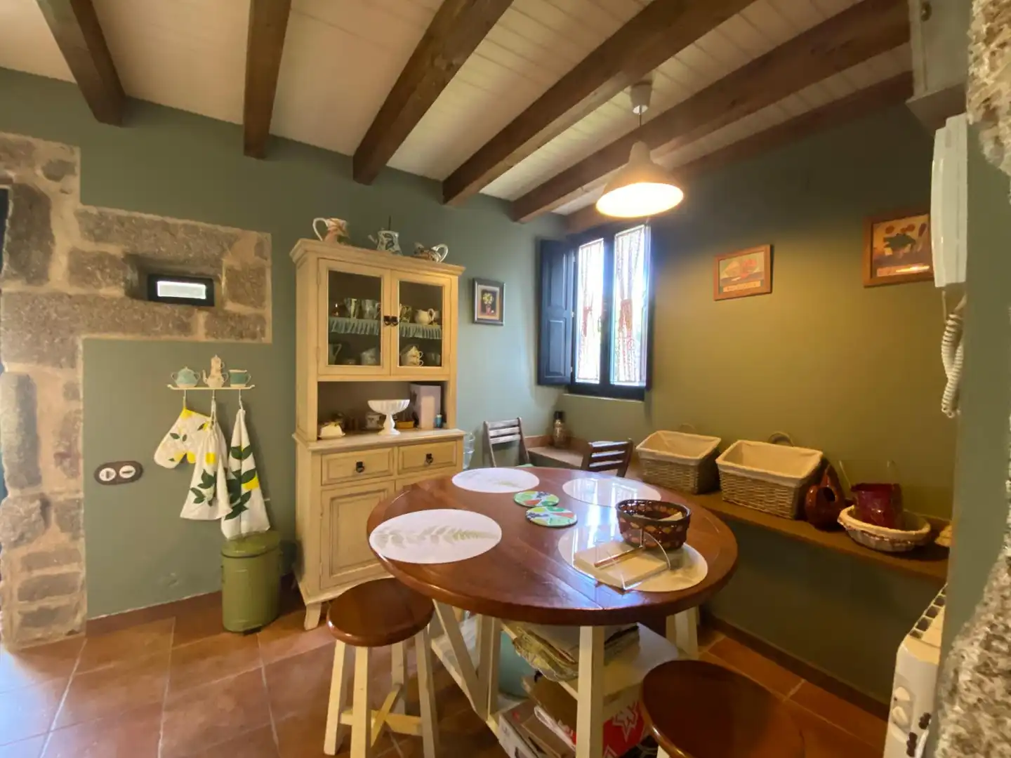 Comedor de Casa o chalet en venta en Leiro con Calefacción, Jardín privado y Parquet