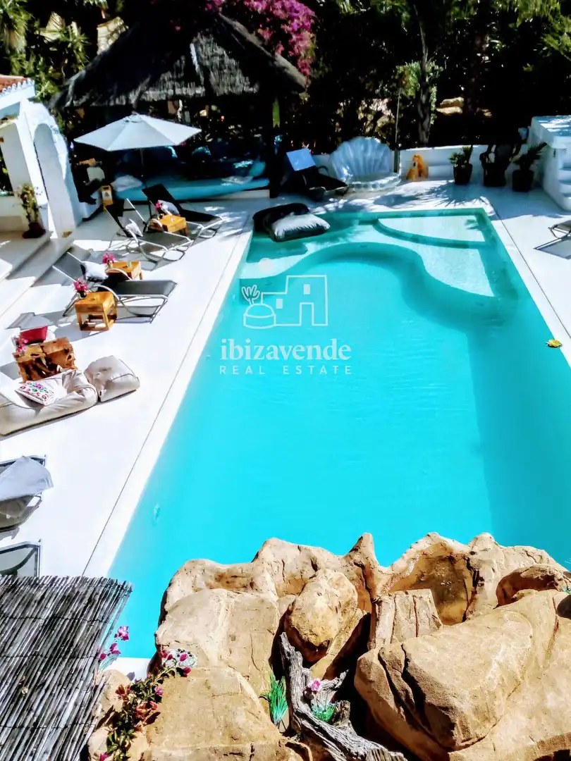 Swimming pool of Houses for sale in Santa Eulària des Riu  with Air Conditioner, Private garden and Terrace