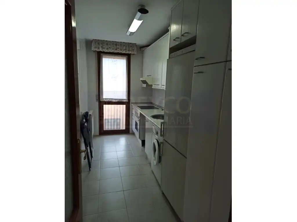Kitchen of Flat for sale in Badarán