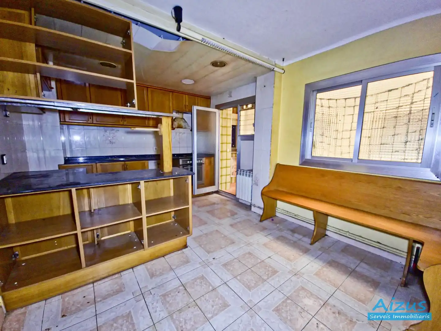 Kitchen of Flat for sale in Ripollet  with Balcony