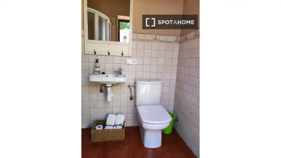 Bany de Apartament per a compartir en Chiclana de la Frontera amb Aire condicionat, Terrassa i Moblat