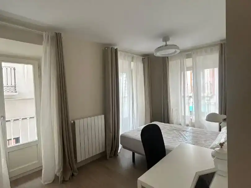 Flat for rent in Calle Alhóndiga, 20, Centro - Sagrario
