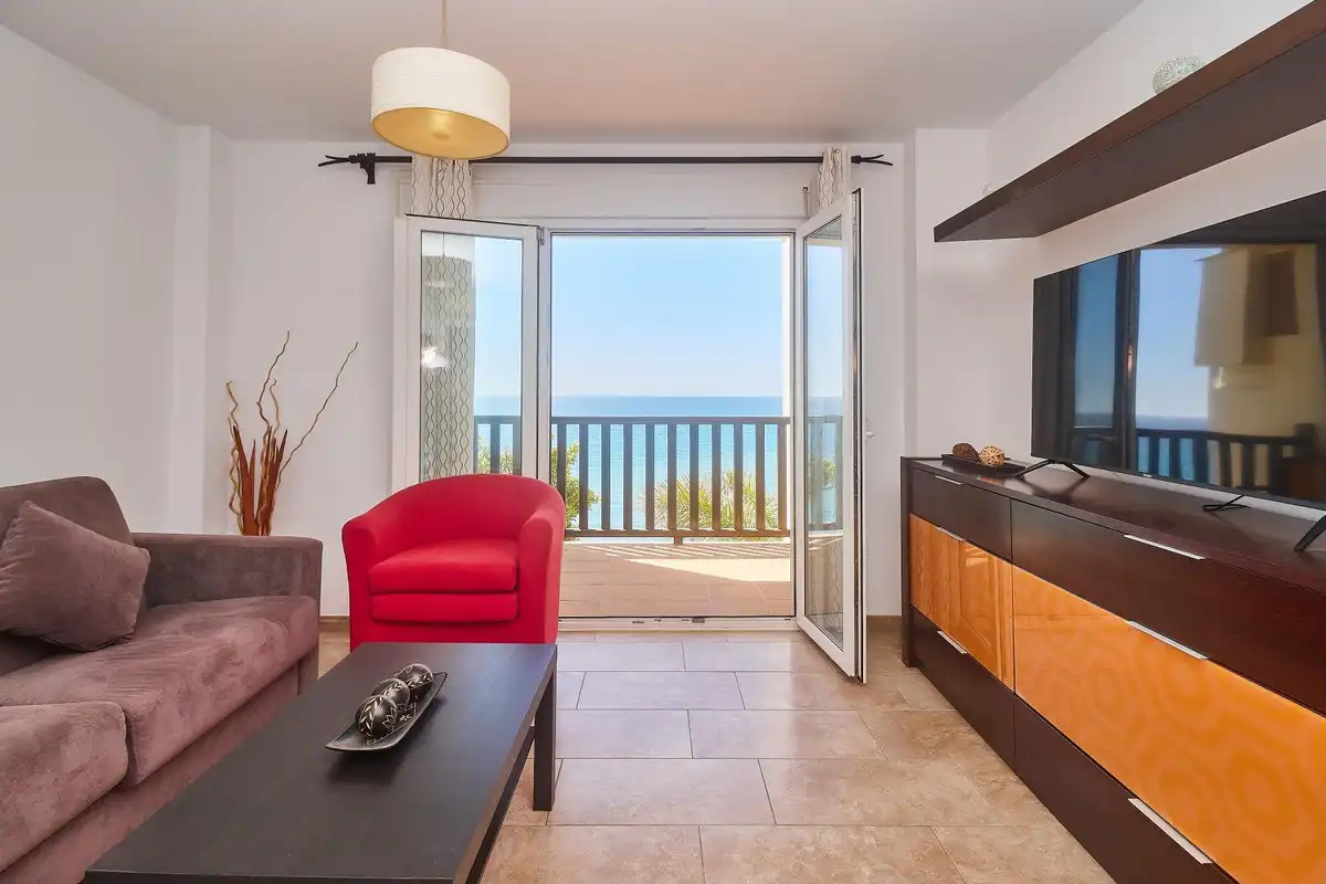Apartment with pool for sale in del sol, imagen 12