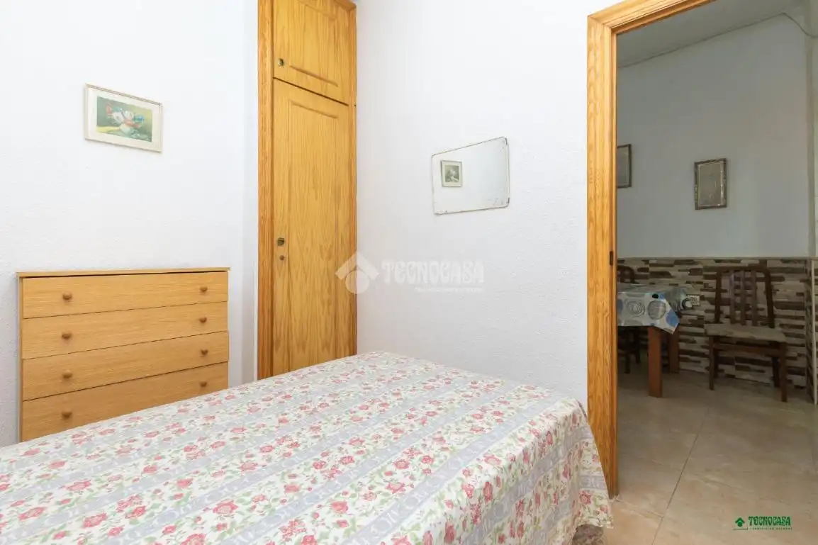 Dormitori de Pis en venda en Almería