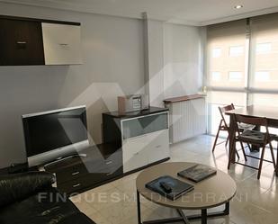 Flat to rent in Calle rovira i virgili, Nou Eixample Nord