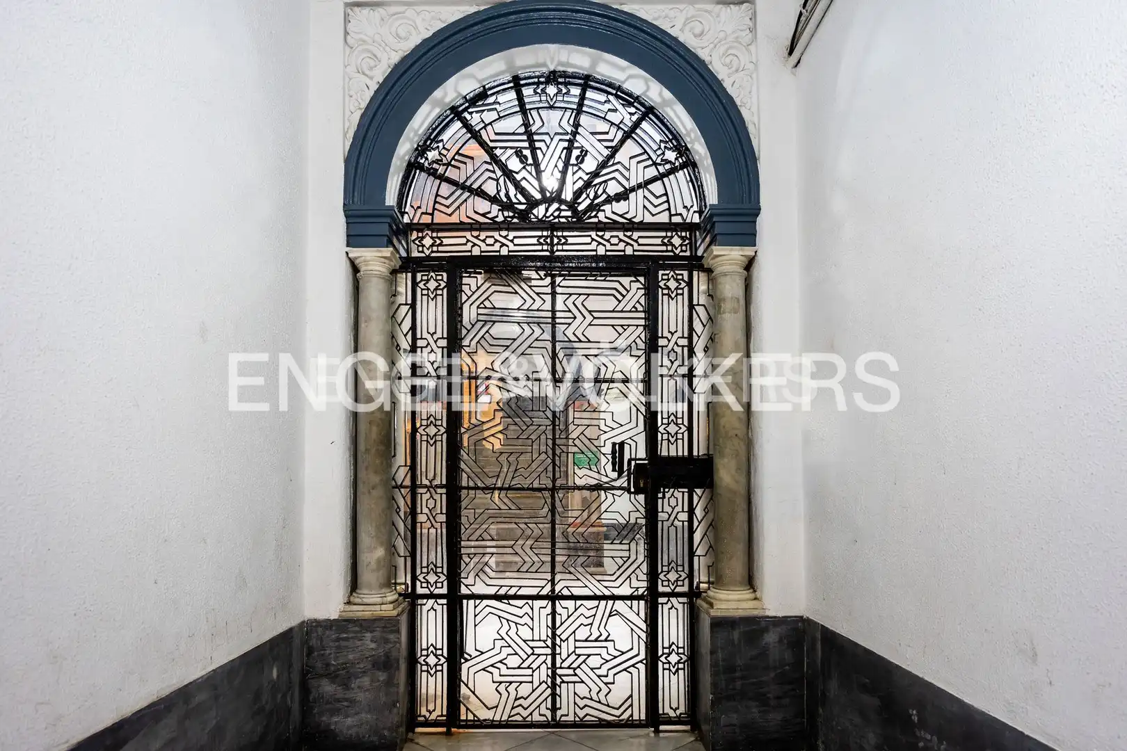 Piso en venta en Cádiz con Calefacción, Amueblado y Balcón