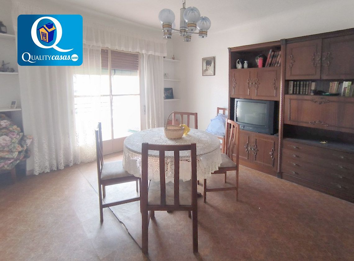 Menjador de Pis en venda en Jijona / Xixona amb Terrassa i Balcó