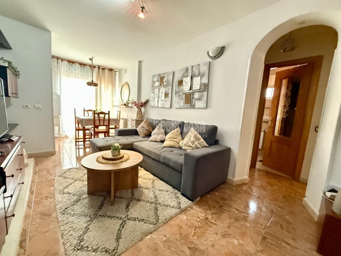 Sala d'estar de Pis en venda en Alovera amb Calefacció i Balcó