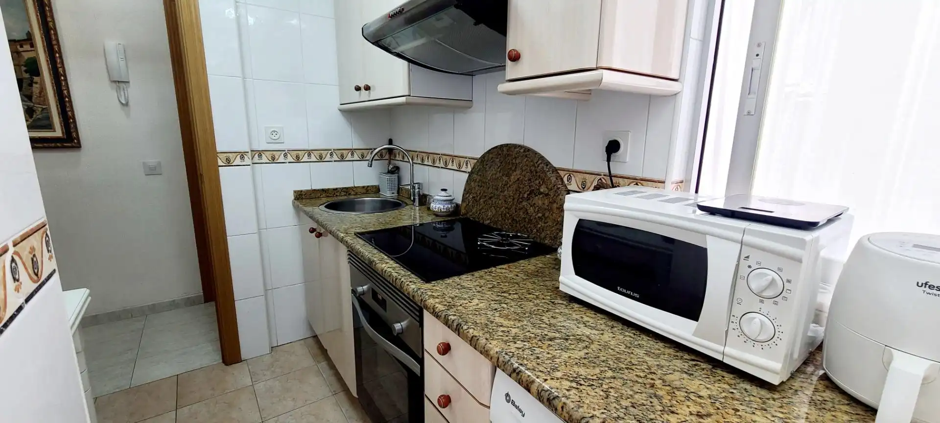 Cuina de Apartament en venda en Madrid amb Calefacció