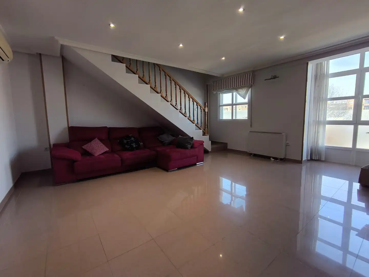Dúplex en venta en Sevilla la Nueva con Aire acondicionado, Calefacción y Terraza