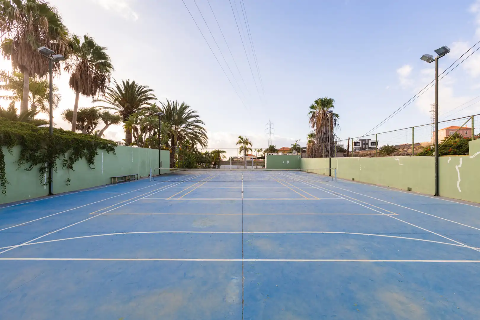 Vista exterior de Casa o xalet en venda en Candelaria amb Aire condicionat, Jardí privat i Terrassa