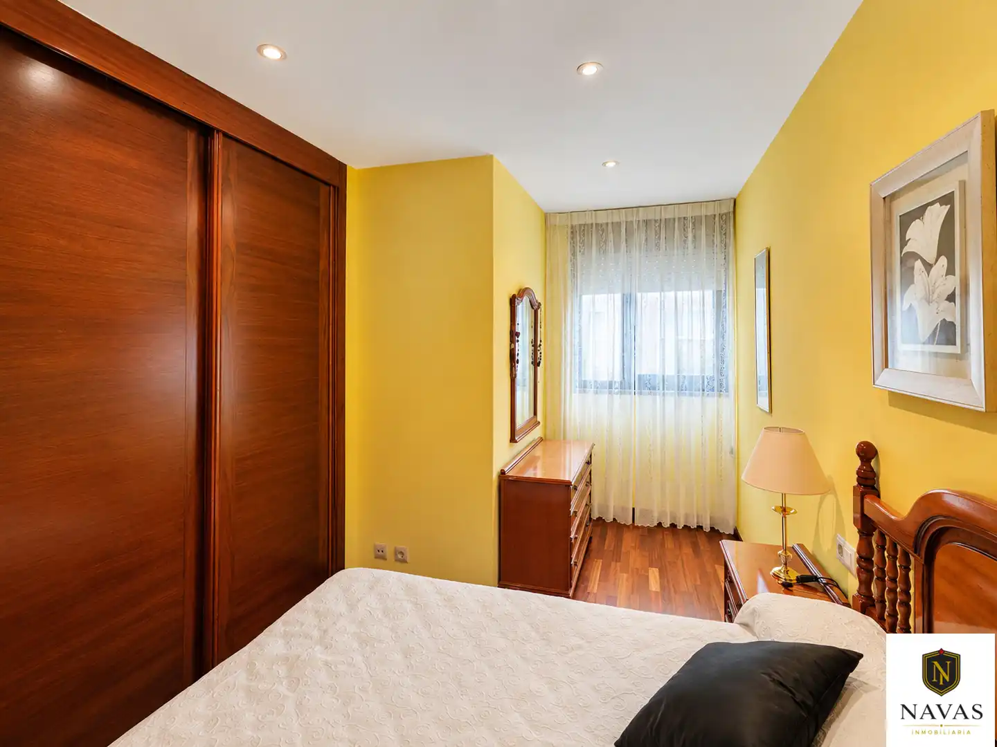 Bedroom of Flat for sale in Vigo   with Heating, Parquet flooring and Furnished