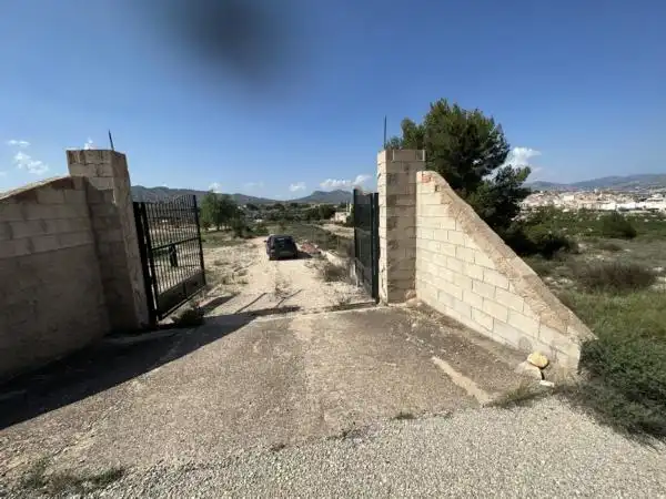 Rustikales Grundstück zum Verkauf in Monóvar  / Monòver, imagen 2