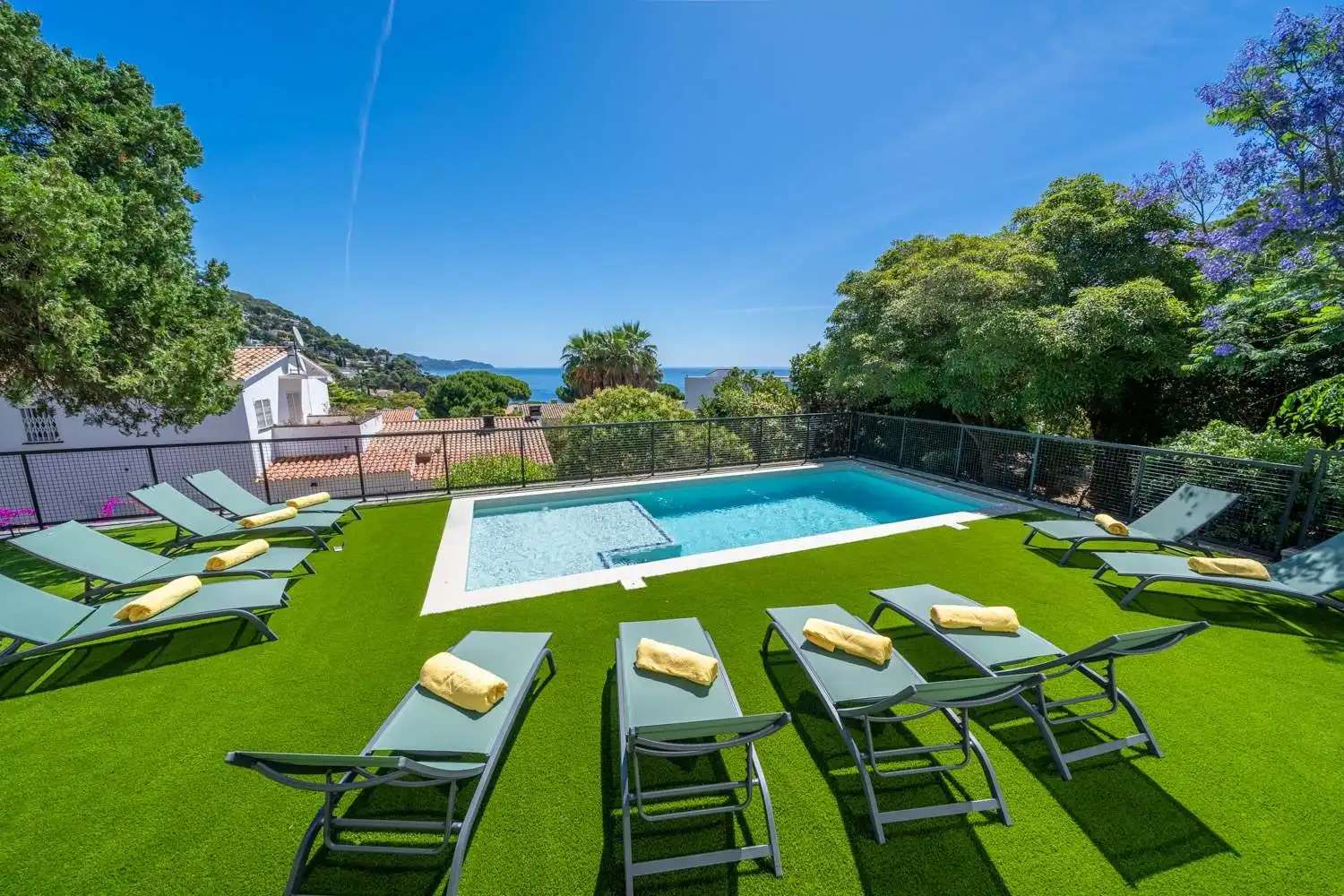 Piscina de Casa o chalet de alquiler en Blanes con Aire acondicionado, Calefacción y Jardín privado