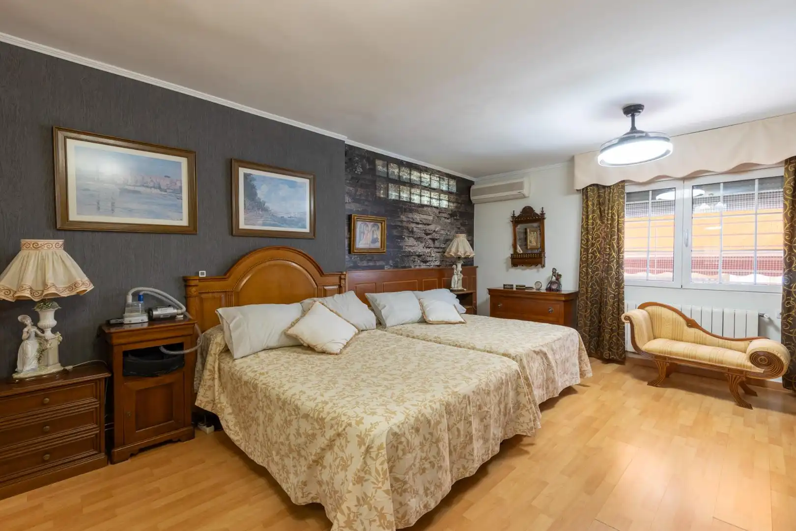 Schlafzimmer von Einfamilien-Reihenhaus zum Verkauf in Armilla mit Heizung und Abstellraum