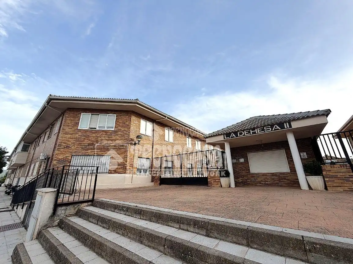 Exterior view of Flat for sale in Arcas del Villar